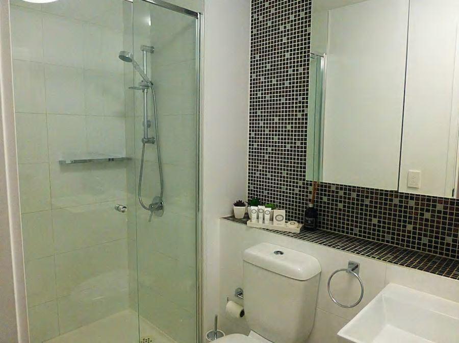 Upper West Side - Madison Apartment เมลเบิร์น ภายนอก รูปภาพ